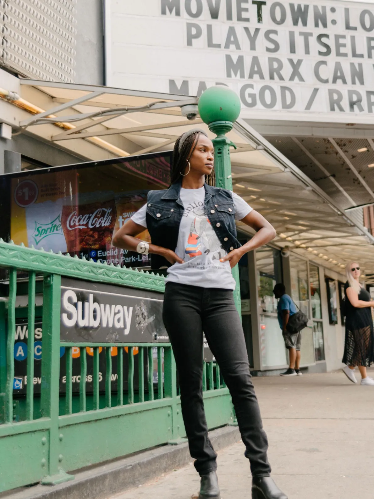 Biblioklept Women's Crew T-Shirt