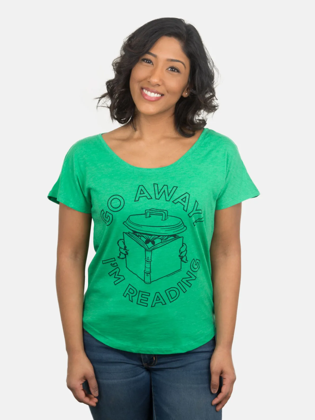 Sesame Street Oscar the Grouch - Go Away I'm Reading Women’s Relaxed Fit T-Shirt